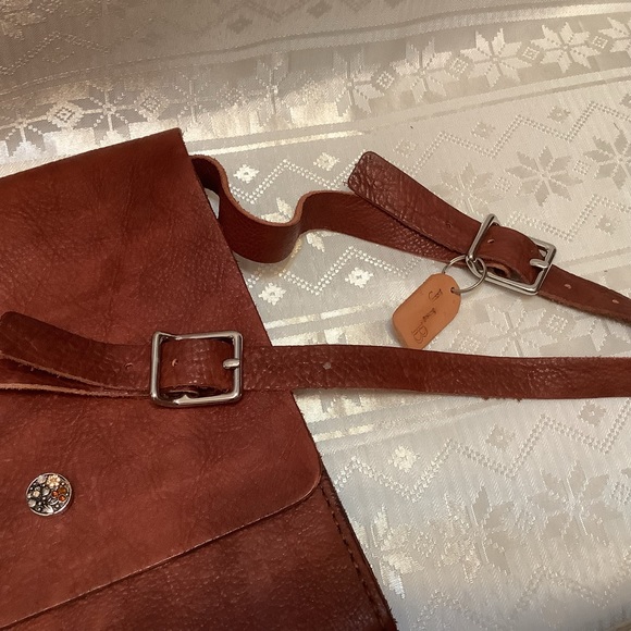 Jewelry In Bloom Messenger Bag  100% Leather Handmade Hand Stitched - Picture 10 of 16